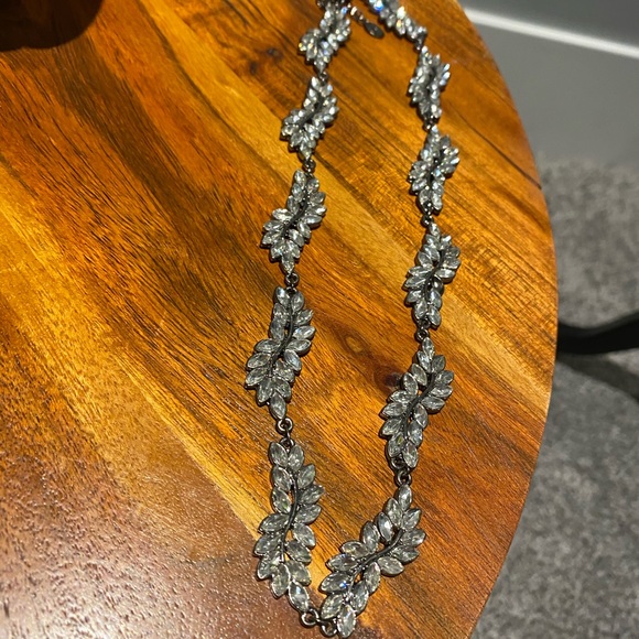 BOGO Fern Leaf Rhinestone Necklace - Picture 4 of 7